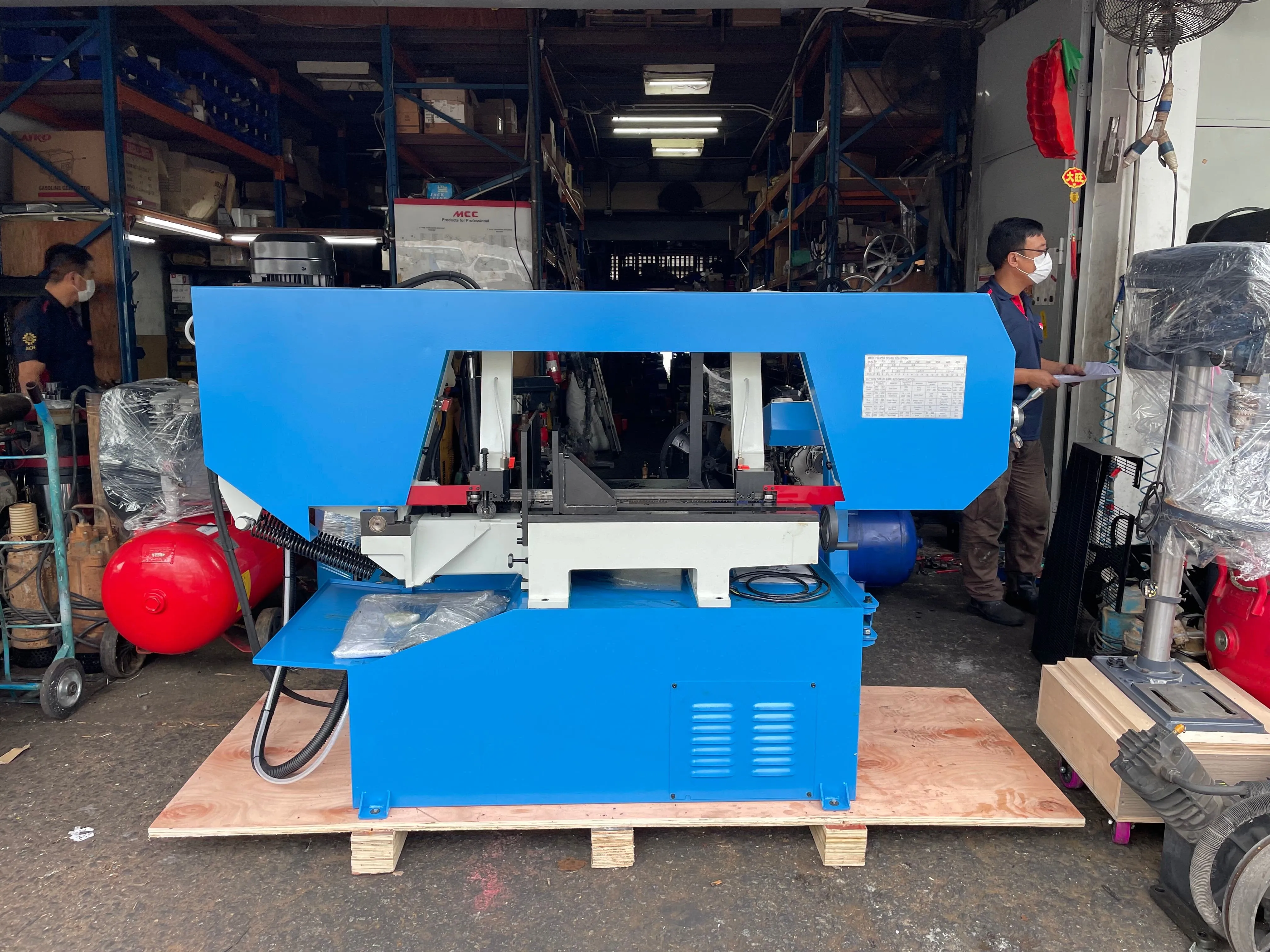 Aiko 16" 415V, 50Hz Automatic Metal Cutting Bandsaw Machine | Model : BSM-BS2114TH