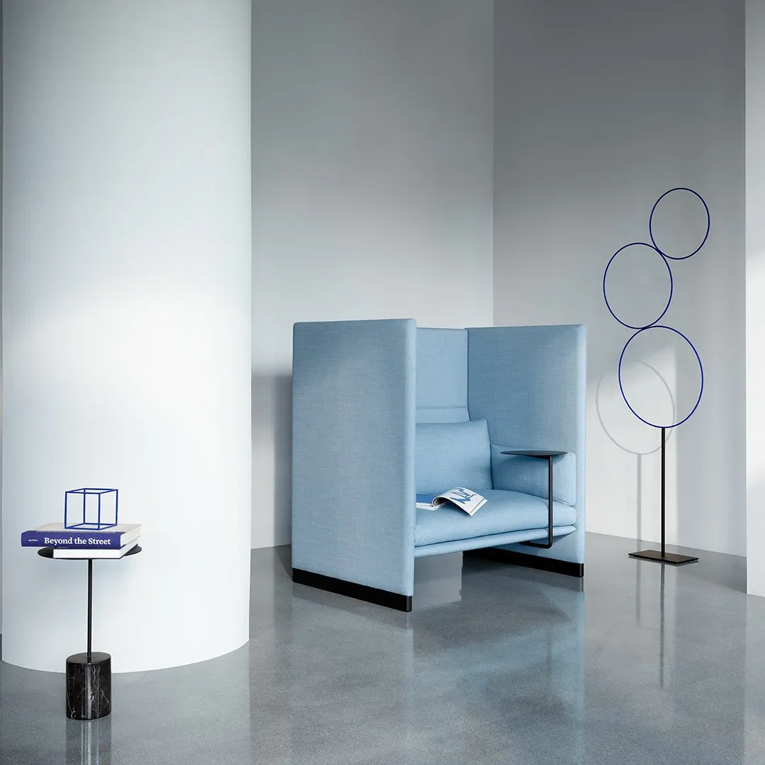 Case Lounge Chair - High Back