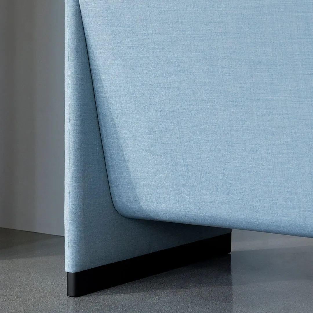Case Lounge Chair - High Back