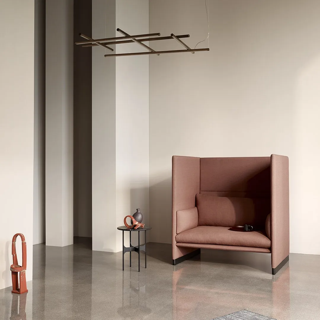 Case Lounge Chair - High Back