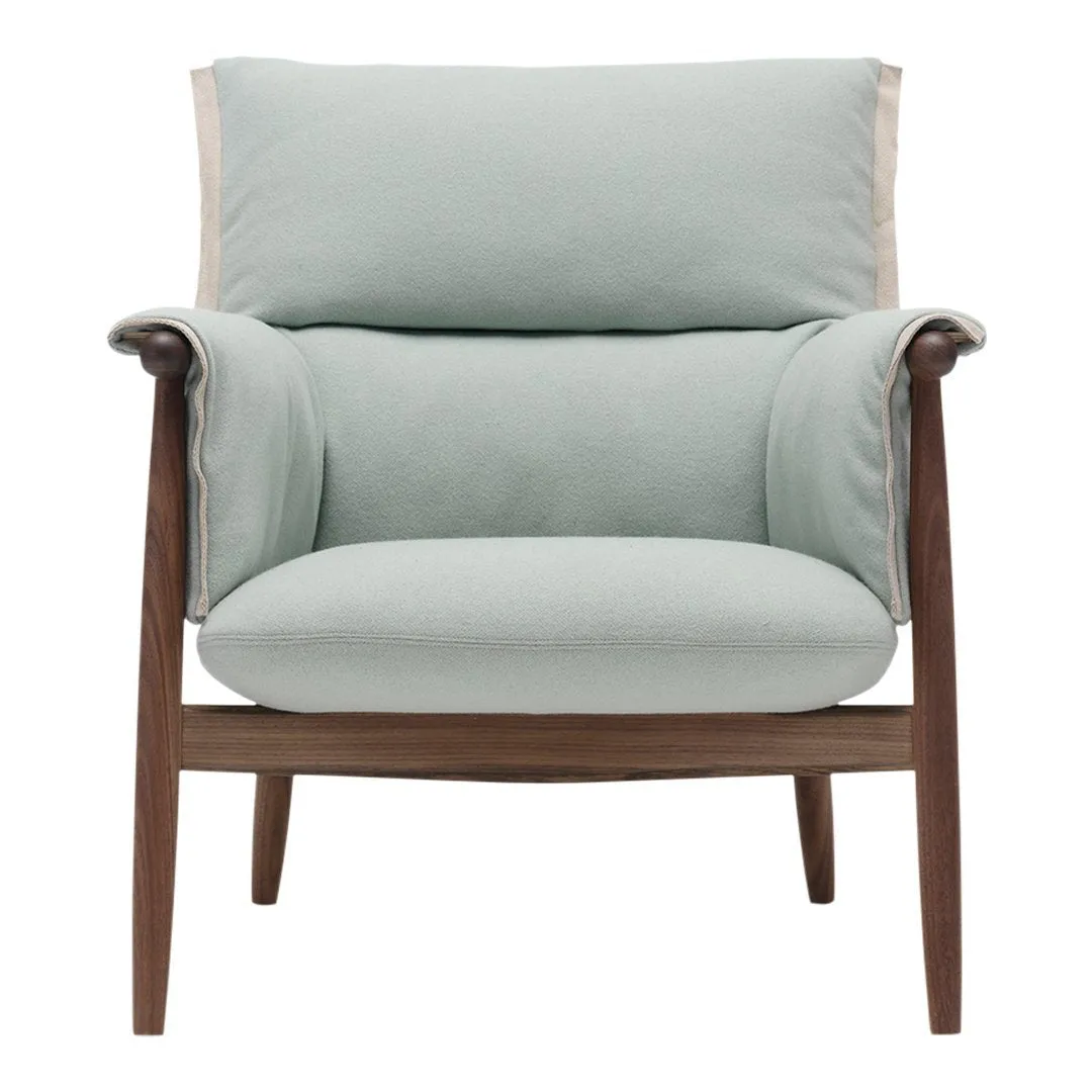 E015 Embrace Lounge Chair
