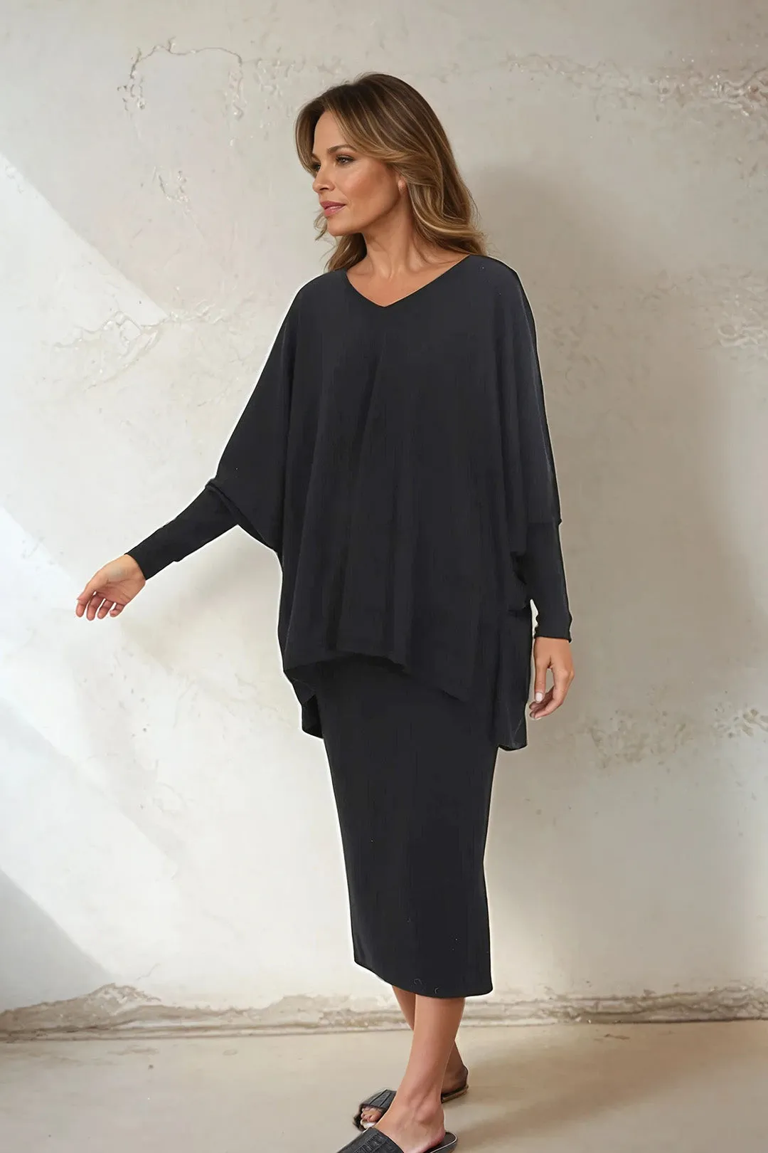 LENA LONG SLEEVE V-NECK PONCHO IN PIMA COTTON KNIT