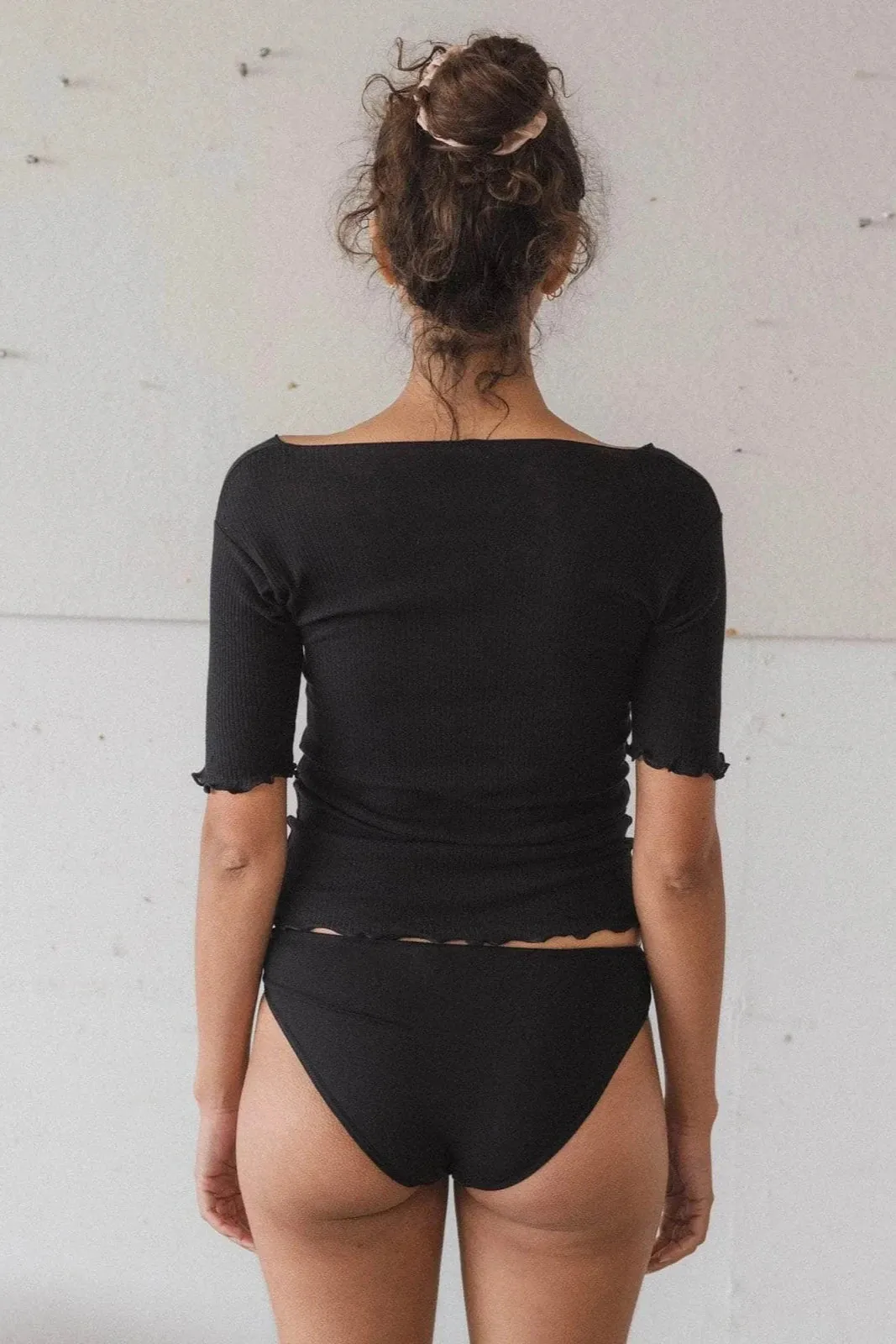 Pama Three Quarter Sleeve Top - Black