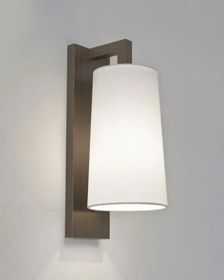 Transitional Slim Wall Light | Assorted Finishes