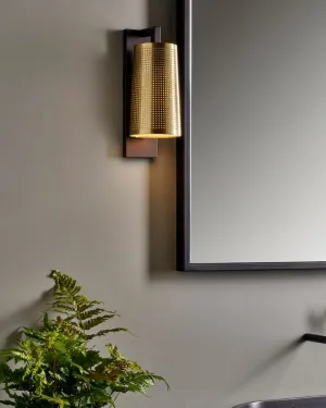 Transitional Slim Wall Light | Assorted Finishes